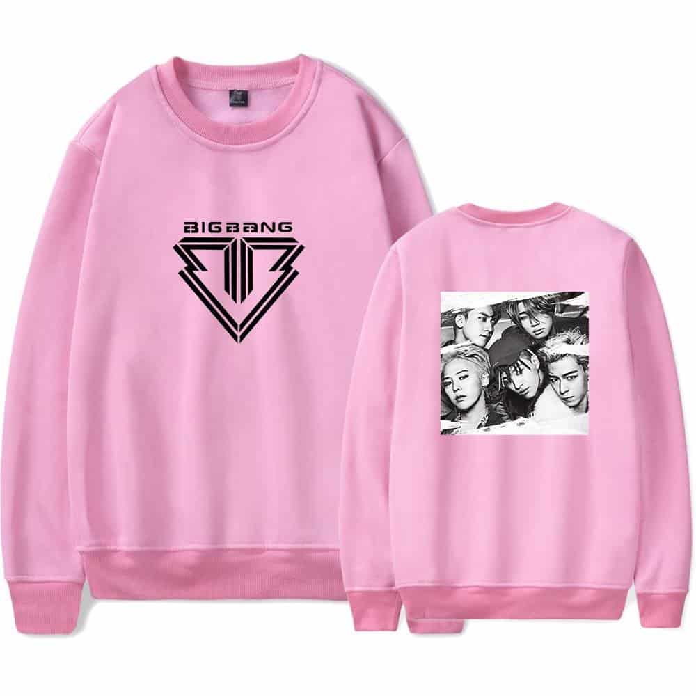 Big Bang pink sweatshirt featuring the group's logo on the front and a black-and-white photo of the members on the back. Perfect for K-pop fans to show their support and style.