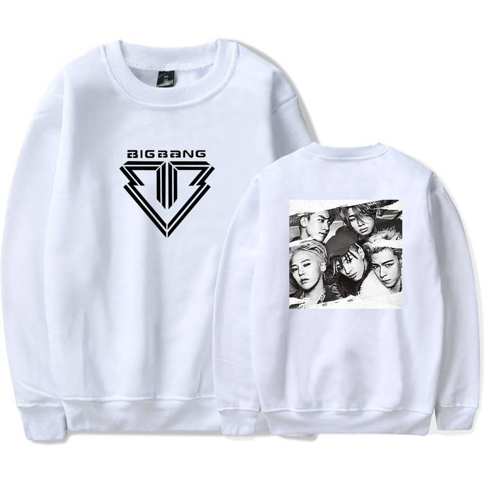 Big Bang logo and band members printed on white sweatshirts, casual merchandise for K-pop fans.